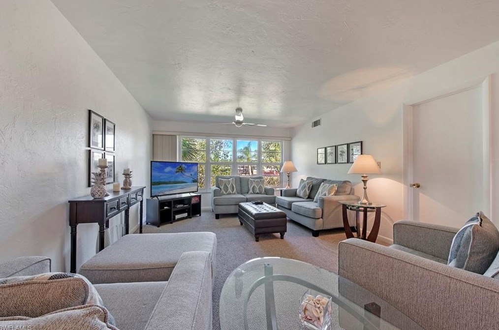 3667 Arctic Cir #106, Naples, FL