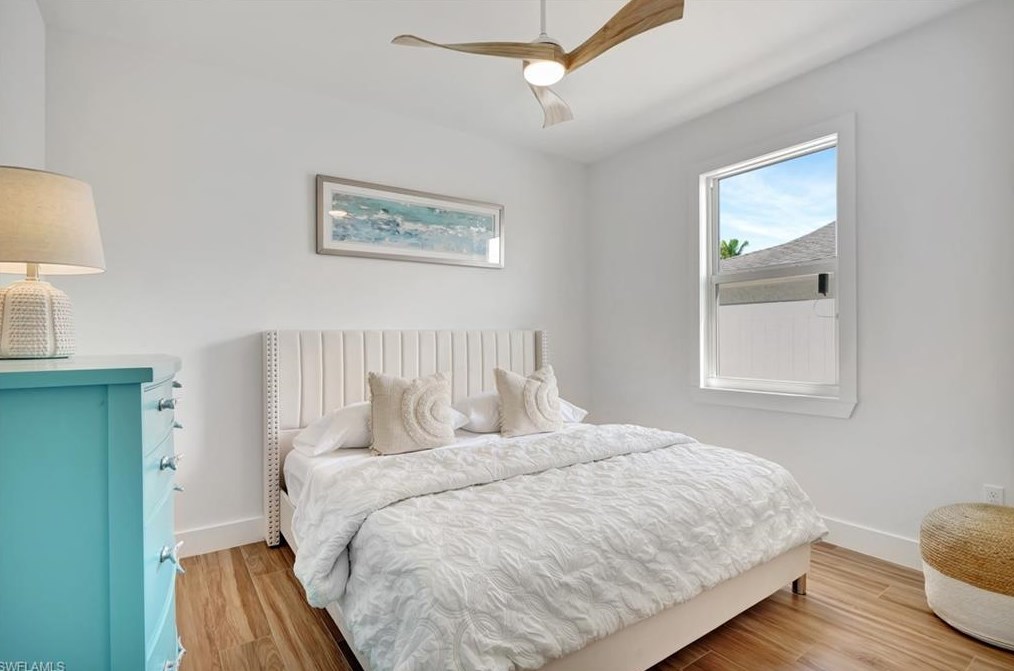 621 105 Ave, Naples FL 34108-1839 exterior