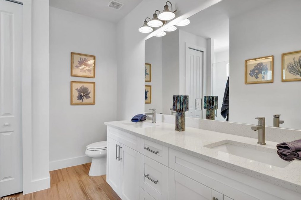 621 105 Ave, Naples FL 34108-1839 exterior