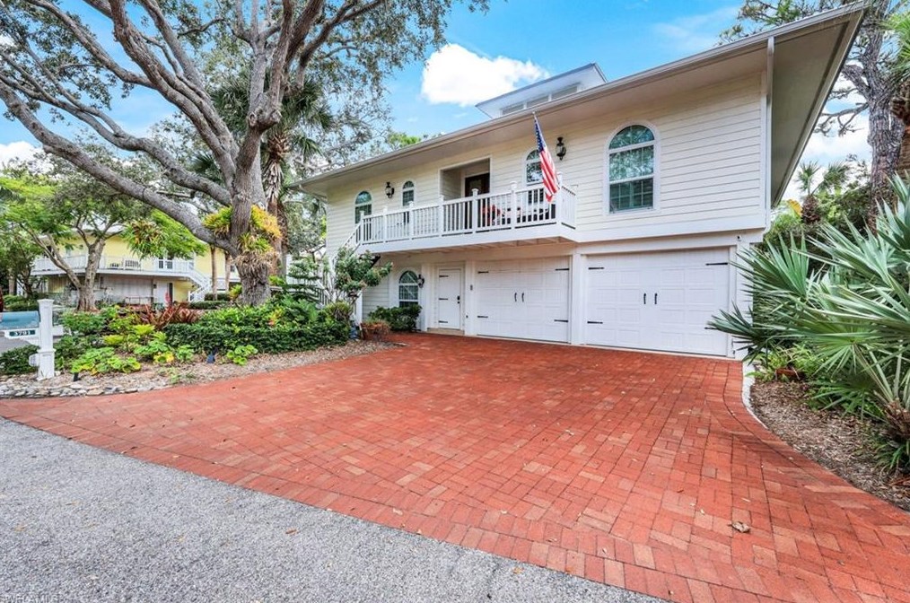 3791 Cracker Way, Bonita Springs, FL 34134-8629