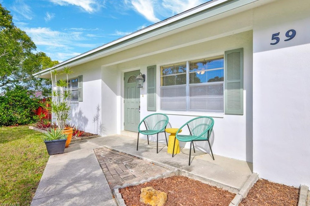 59 2nd St, Bonita Springs, FL 34134-7302