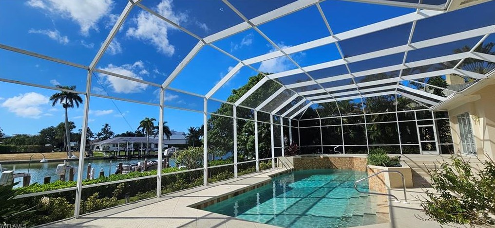 300 Mooring Line Dr, Naples, FL 34102