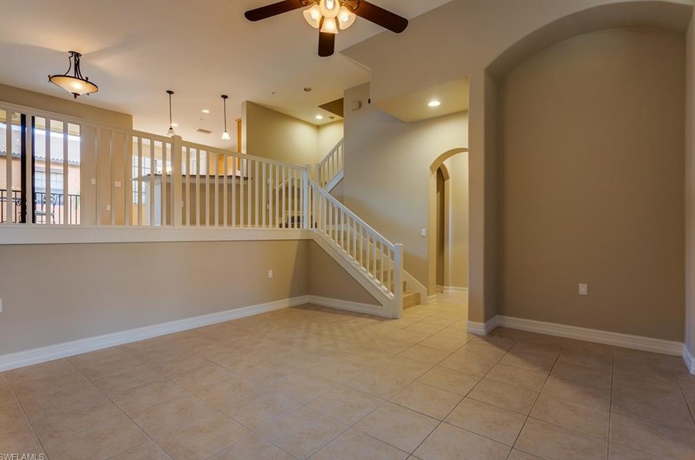 9095 Covina Dr S #68-2, Naples, FL 34113