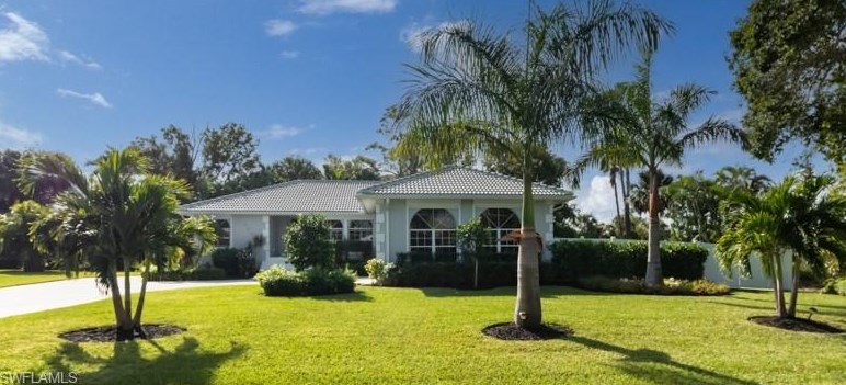 990 Valley Dr E, Bonita Springs, FL 34134