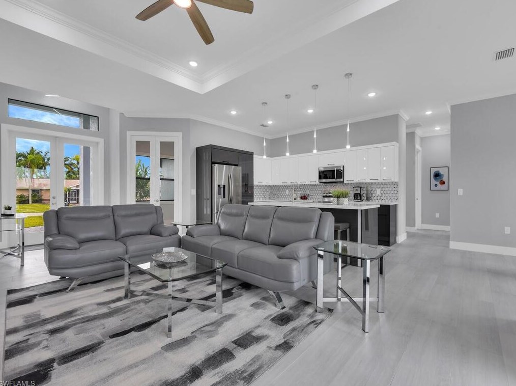 25400 Carney Cir, Bonita Springs, FL 34135-7744