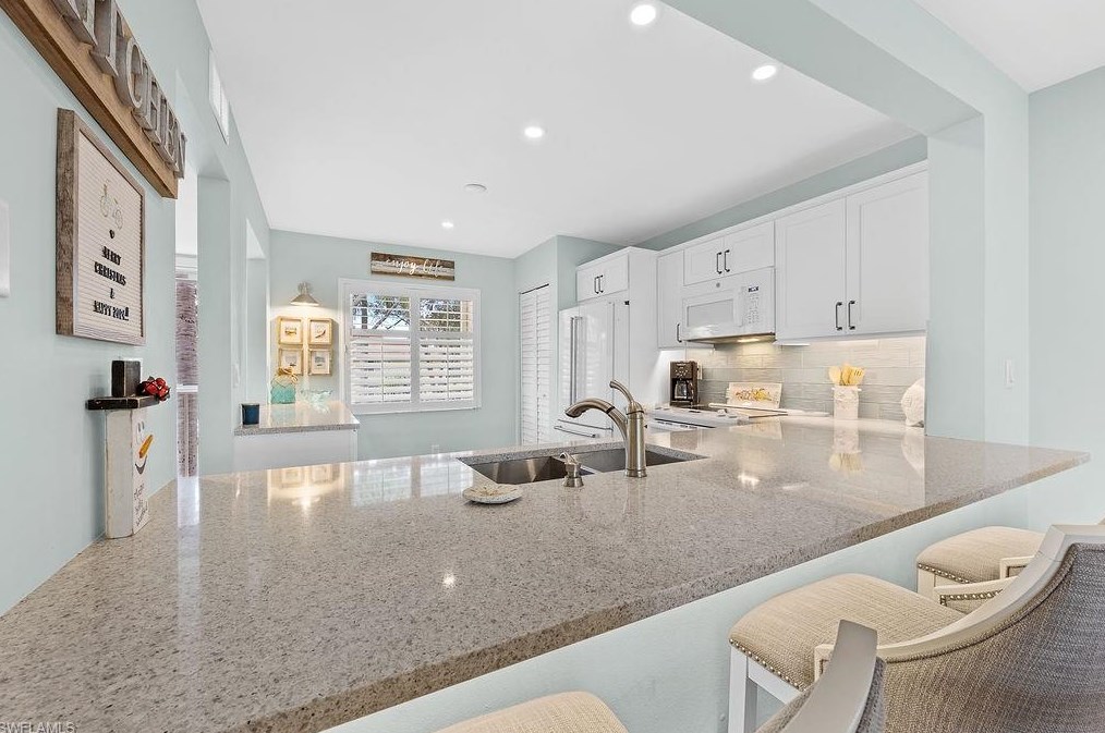 3655 Amberly Cir #a202, Naples, FL 34112