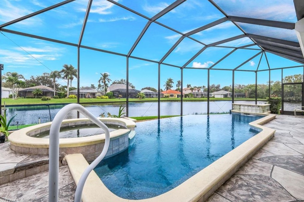 8941 Springwood Ct, Bonita Springs, FL 34135-9506