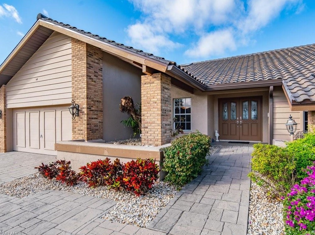 16585 Bear Cub Ct, Fort Myers, FL 33908-4324