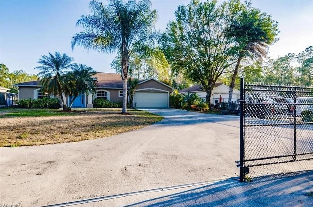 3630 10th Ave Se, Naples, FL 34120