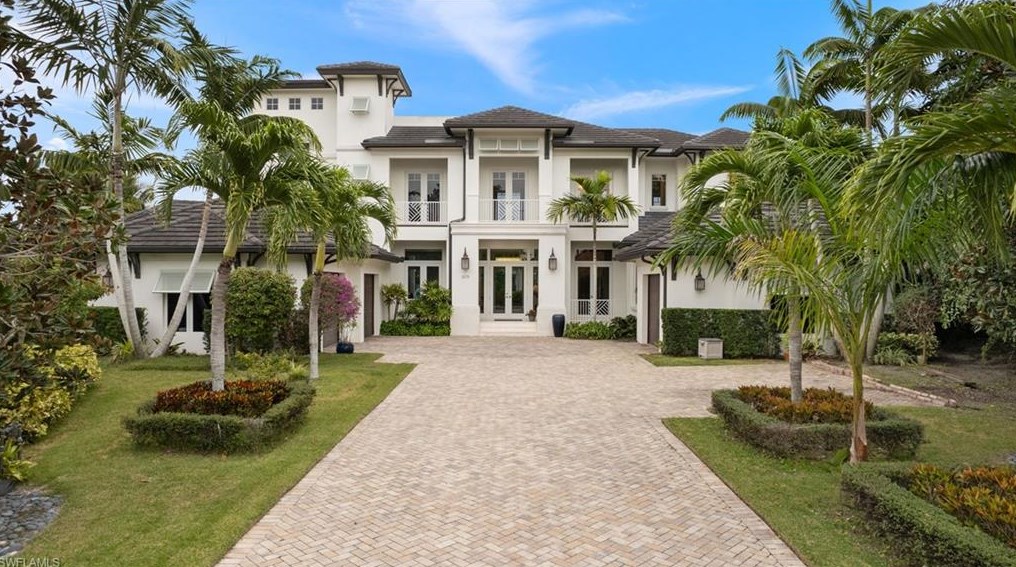 2275 Trout Ct, Naples, FL 34102