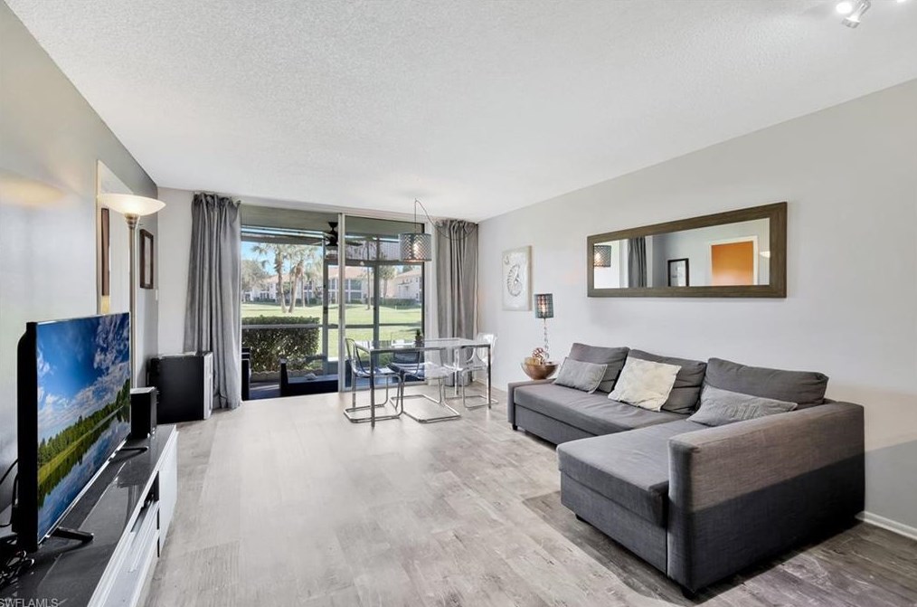 225 Turtle Lake Ct #103, Naples, FL 34105