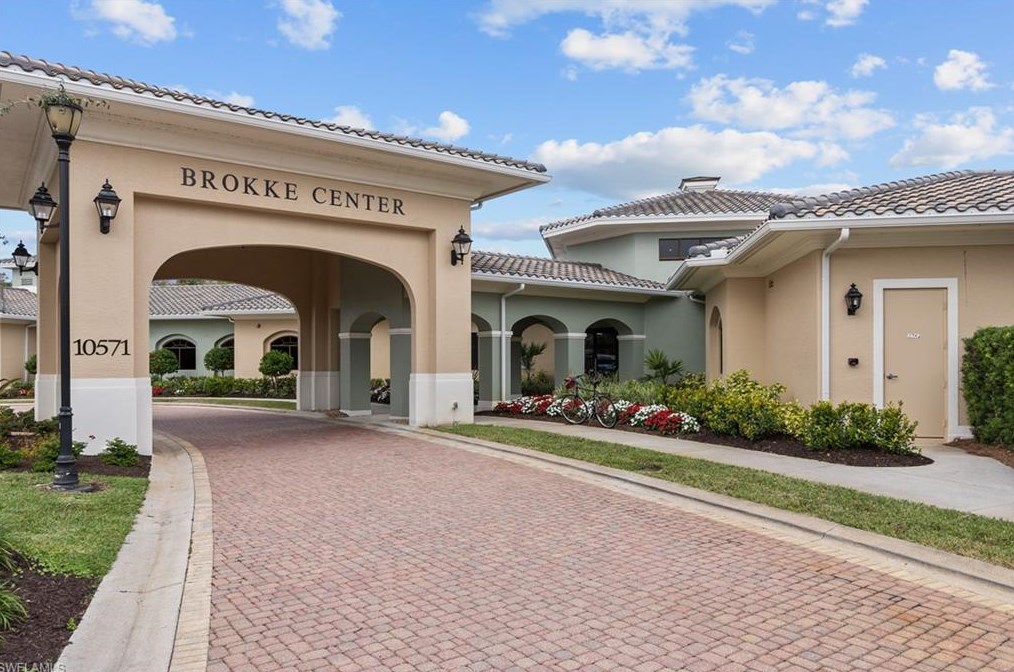 10553 Carena Cir, Fort Myers FL  33913-6817 exterior