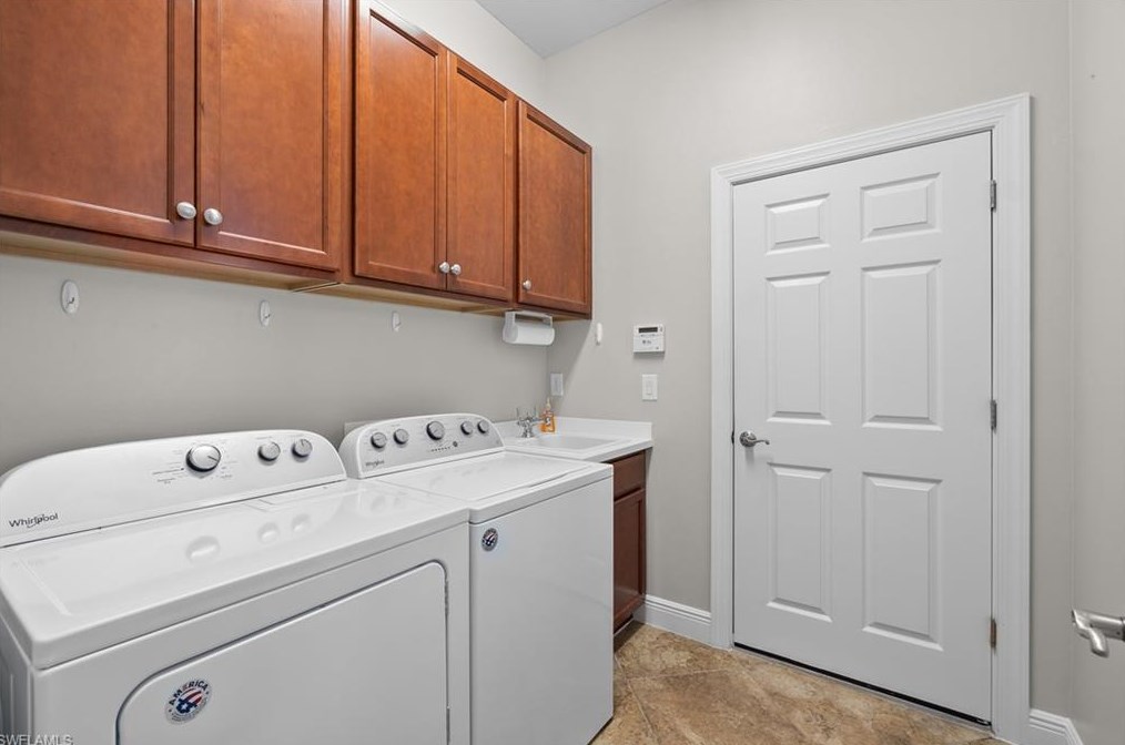 10553 Carena Cir, Fort Myers FL  33913-6817 exterior