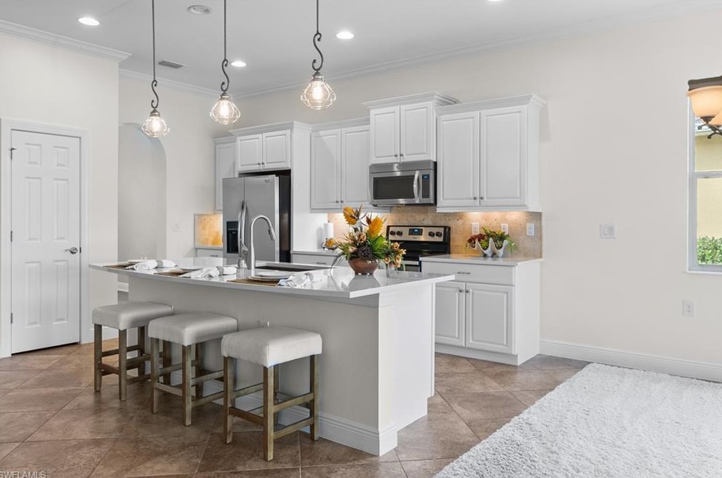 10553 Carena Cir, Fort Myers FL  33913-6817 exterior