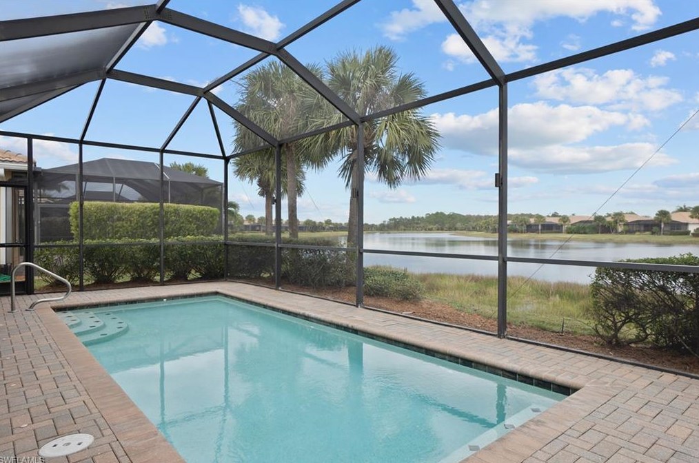 10553 Carena Cir, Fort Myers FL  33913-6817 exterior