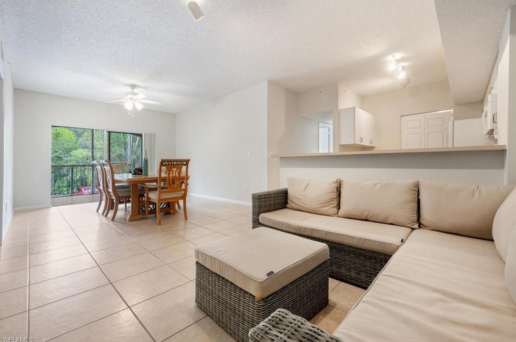 1810 Florida Club Cir #1211, Naples, FL 34112