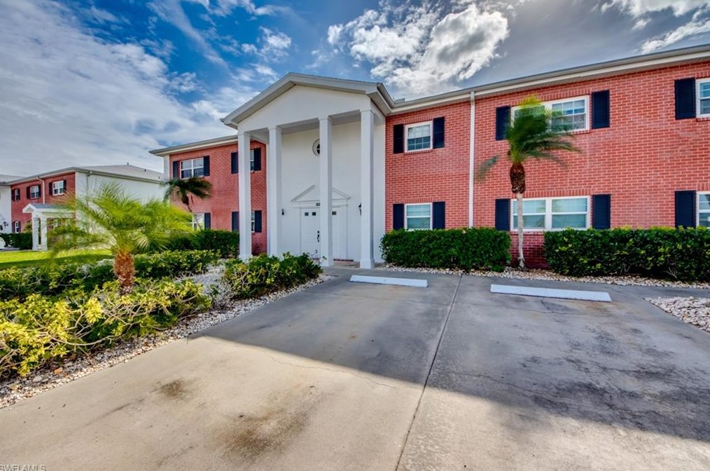 1466 Myerlee Country Club Blvd #2d, Fort Myers, FL 33919