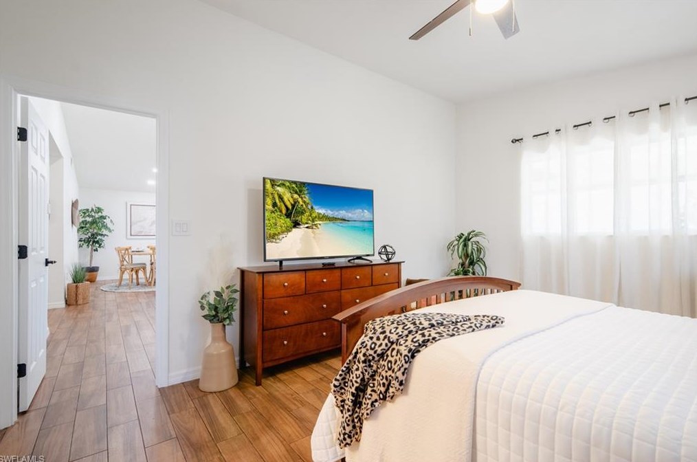 6483 Royal Woods Dr, Fort Myers FL  33908-6153 exterior