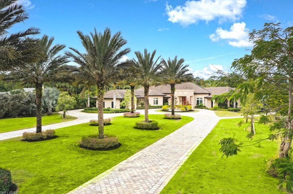 2525 Santa Barbara Blvd, Naples, FL 34116