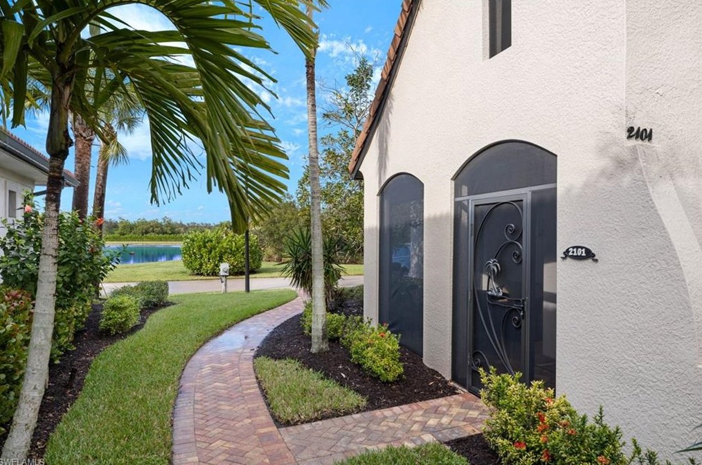 1439 Santiago Cir #2101, Naples, FL 34113