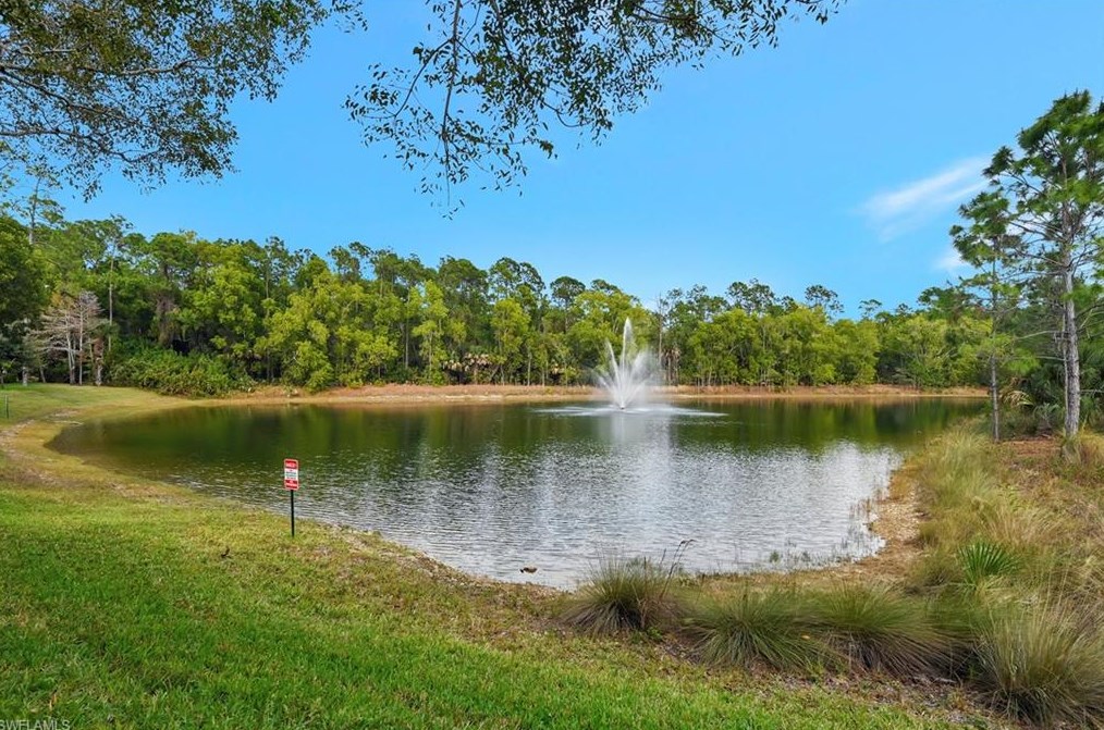 411 Valerie Way #101, Naples, FL 34104
