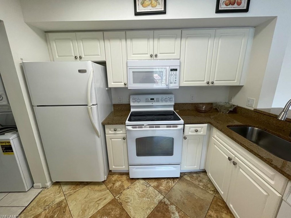 1170 Wildwood Lakes Blvd #207, Naples, FL 34104