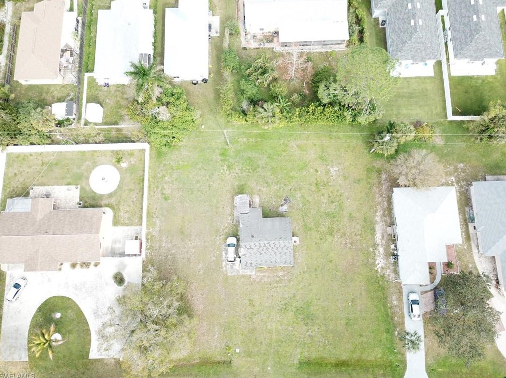 10121 Georgia St, Bonita Springs, FL 34135-4812