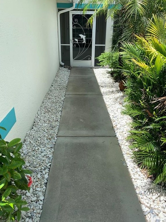 6246 Shadowood Cir, Naples, FL 34112