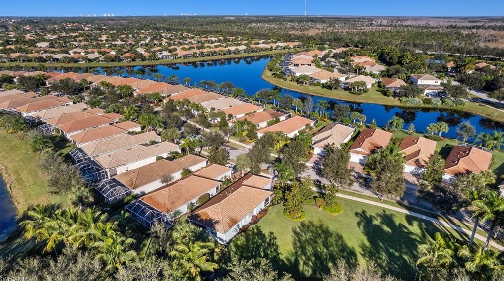 15157 Reef Ln, Bonita Springs FL  34135-8659 exterior