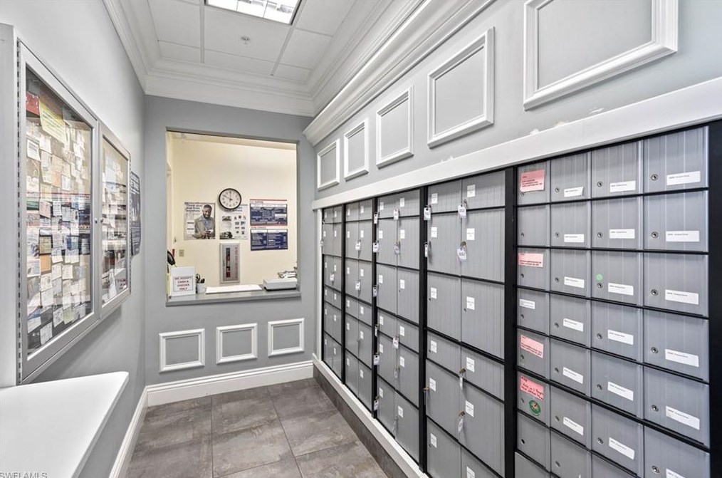 15157 Reef Ln, Bonita Springs FL  34135-8659 exterior