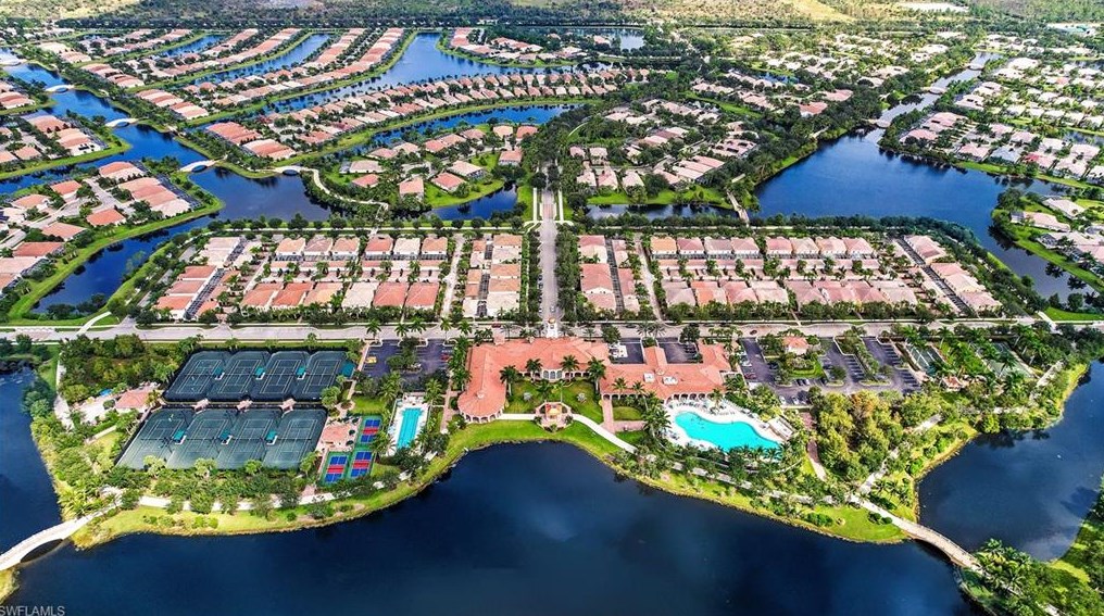 15157 Reef Ln, Bonita Springs FL  34135-8659 exterior