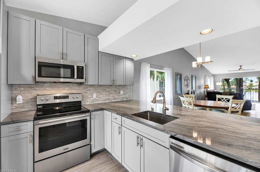 2348 Hidden Lake Dr #702, Naples, FL 34112