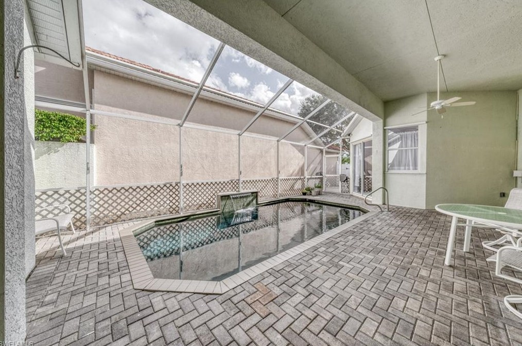 1088 Jardin Dr, Naples FL  34104-6613 exterior