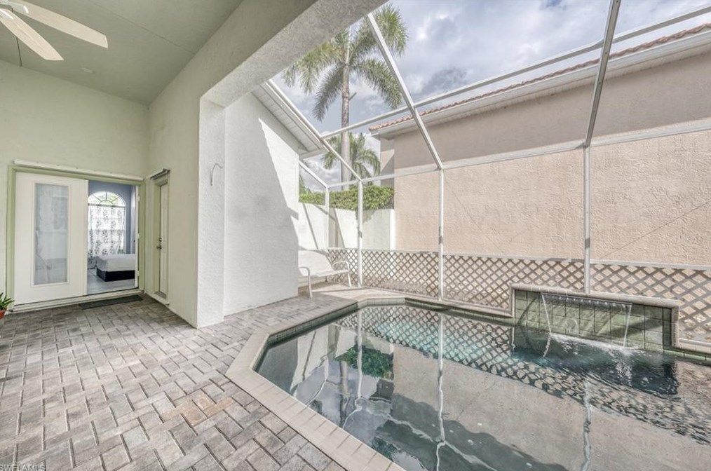 1088 Jardin Dr, Naples FL  34104-6613 exterior
