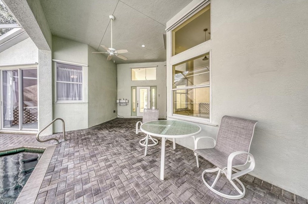 1088 Jardin Dr, Naples FL  34104-6613 exterior