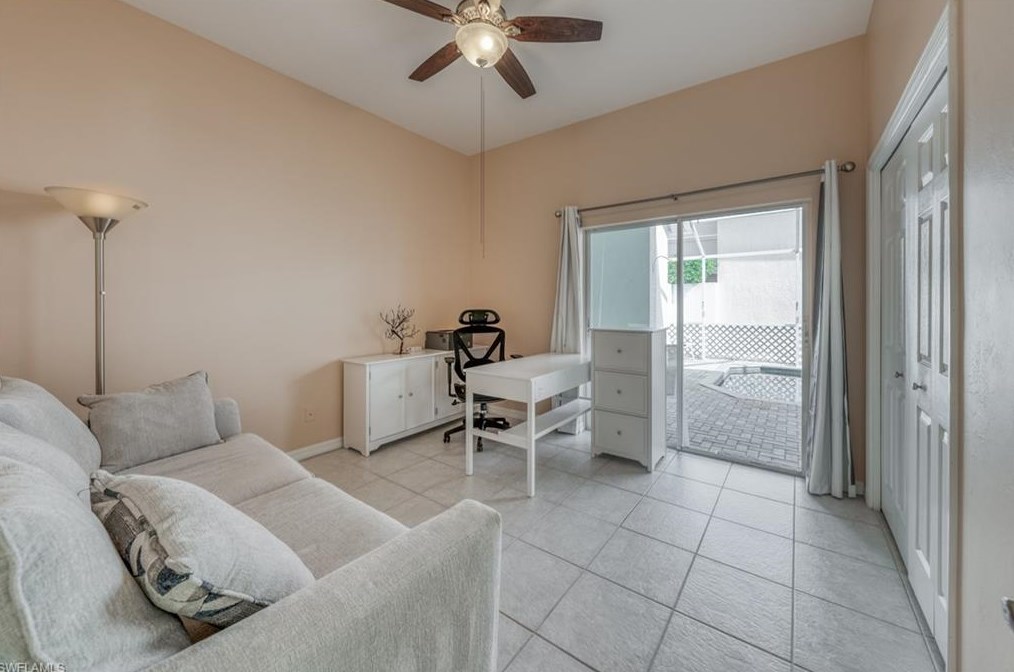 1088 Jardin Dr, Naples FL  34104-6613 exterior