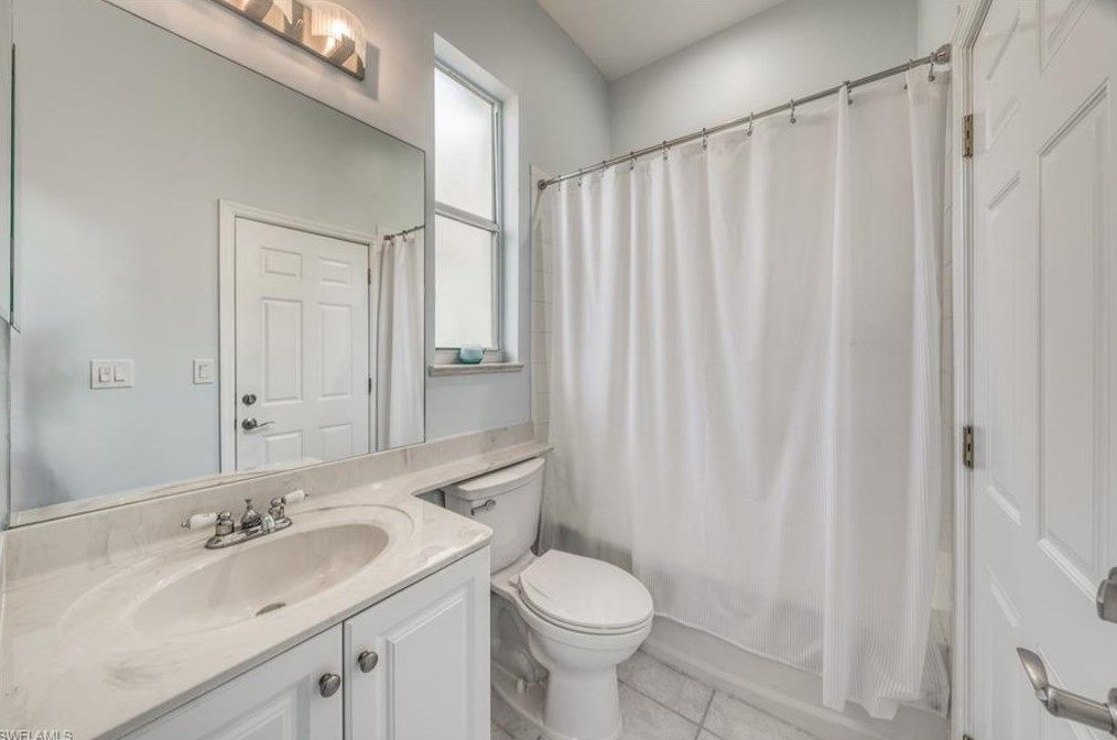 1088 Jardin Dr, Naples FL  34104-6613 exterior