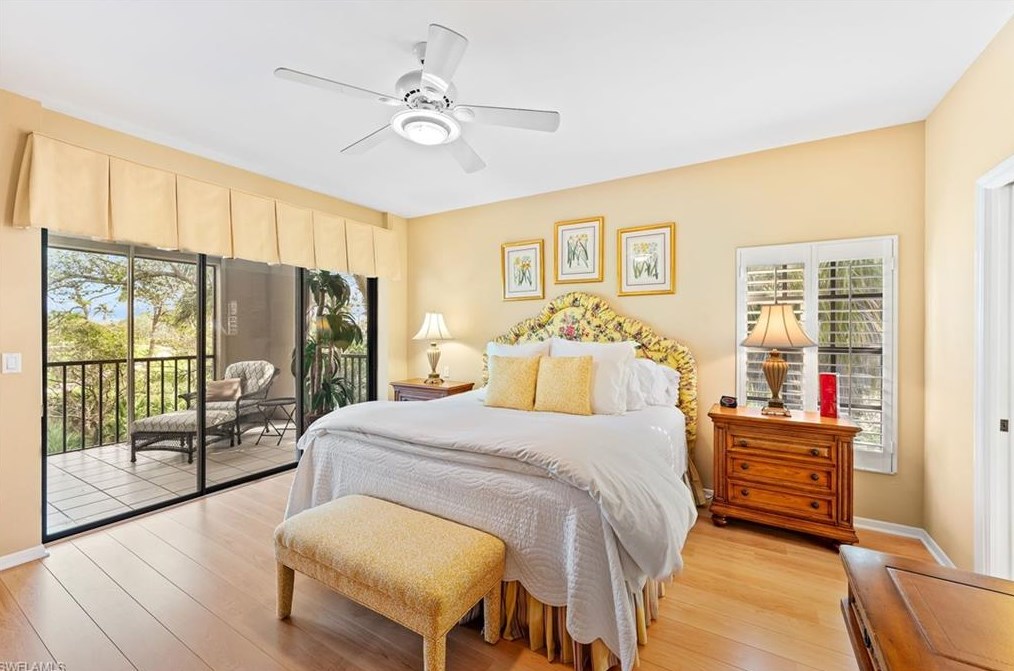 27197 Oakwood Lake Dr, Bonita Springs FL  34134-2606 exterior