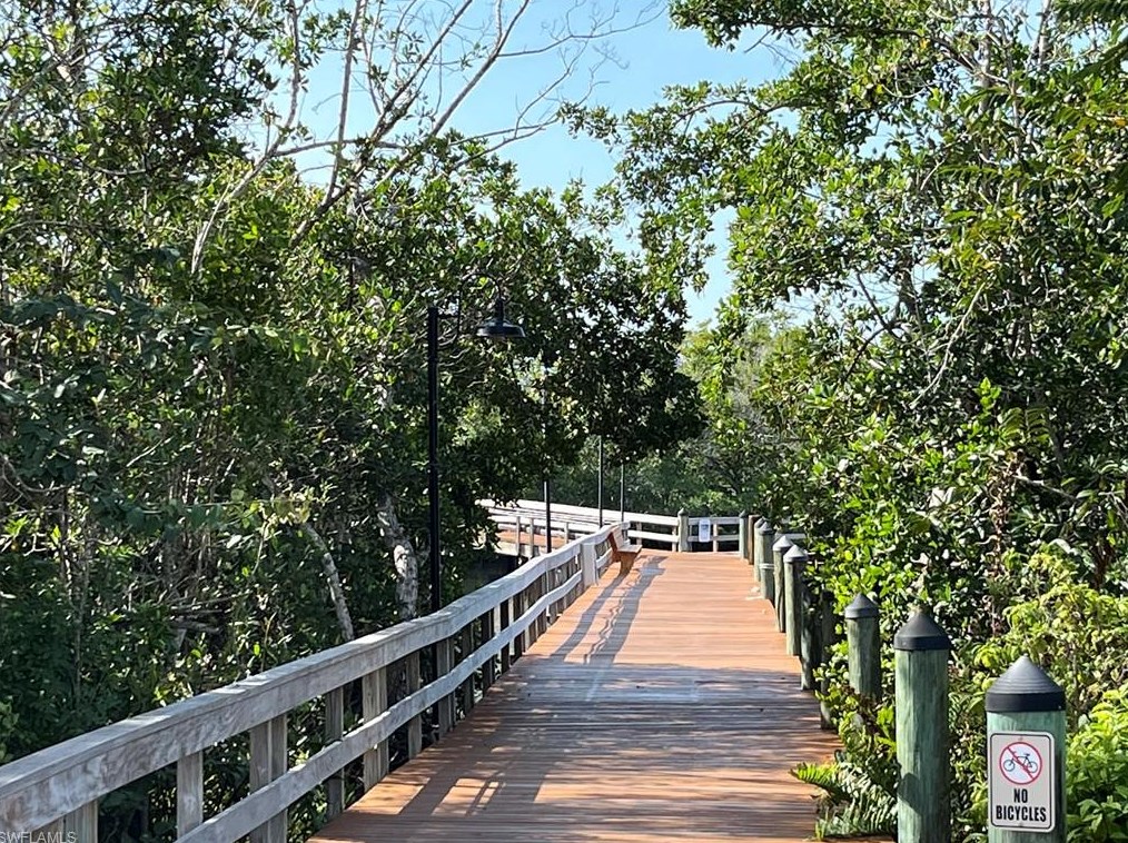 27197 Oakwood Lake Dr, Bonita Springs FL  34134-2606 exterior