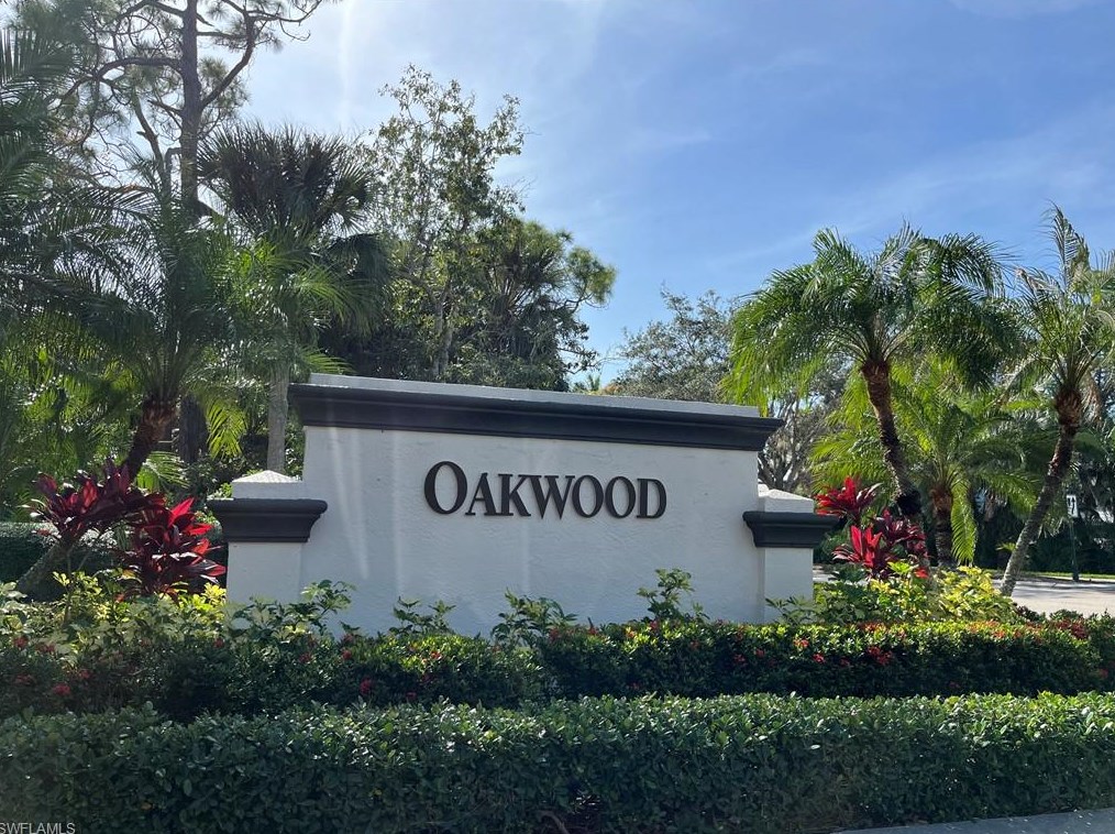 27197 Oakwood Lake Dr, Bonita Springs FL  34134-2606 exterior