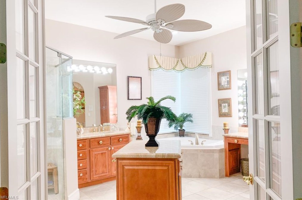 3916 Surfside Blvd, Cape Coral FL  33914-4815 exterior