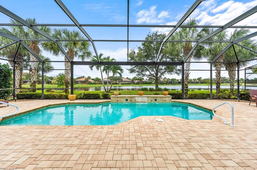12090 Wicklow Ln, Naples, FL 34120