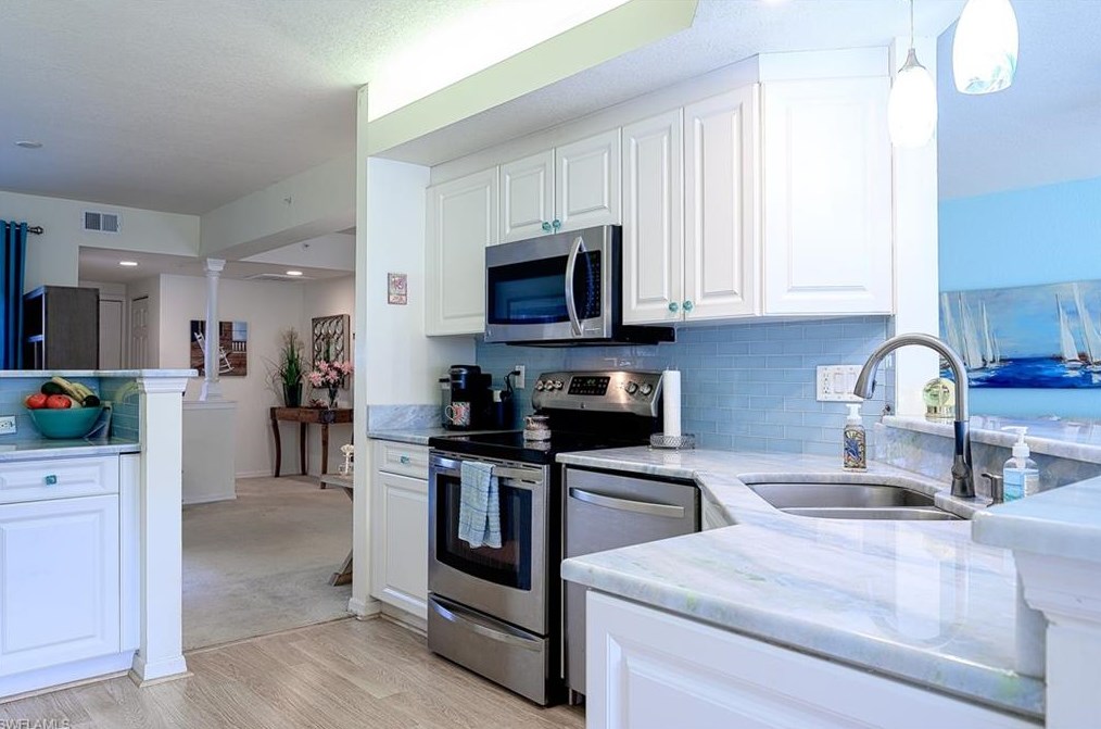 6884 Redbay Park Rd #102, Naples, FL 34109