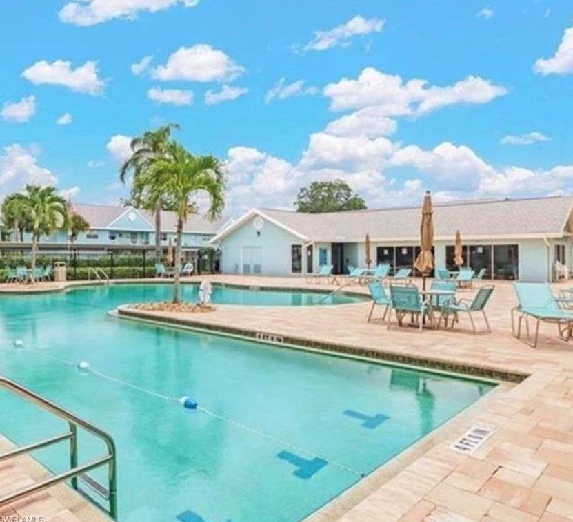 181 Grand Oaks Way #r-103, Naples, FL 34110
