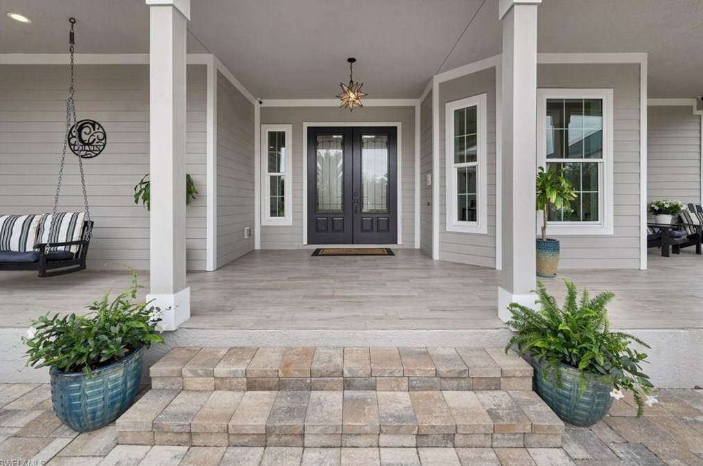 15370 Pebble Ln, Fort Myers, FL 33912