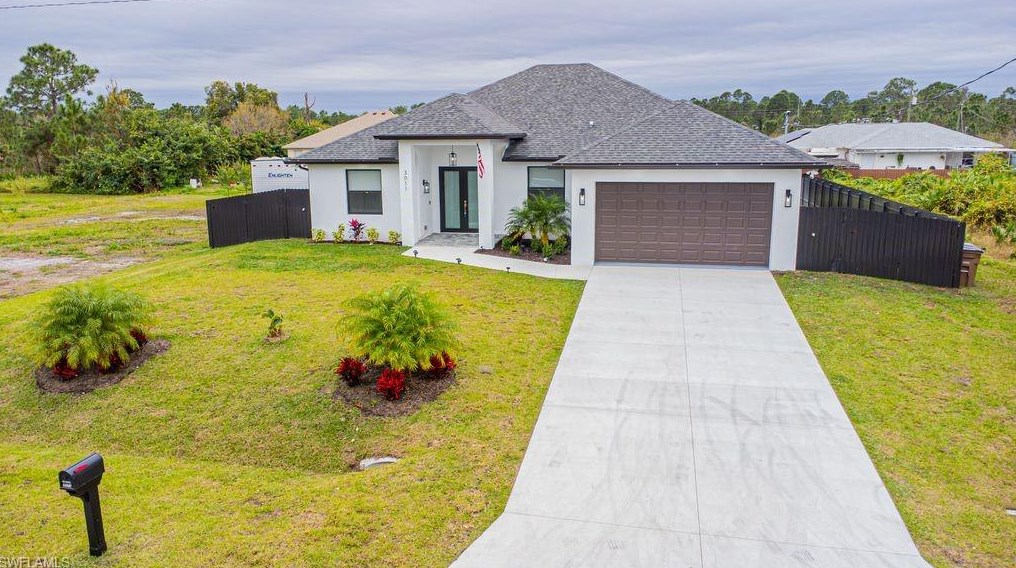 3011 55th St, Lehigh Acres, FL 33971-5745
