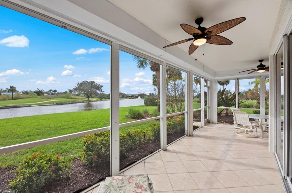 8470 Southbridge Dr #4, Fort Myers, FL 33967