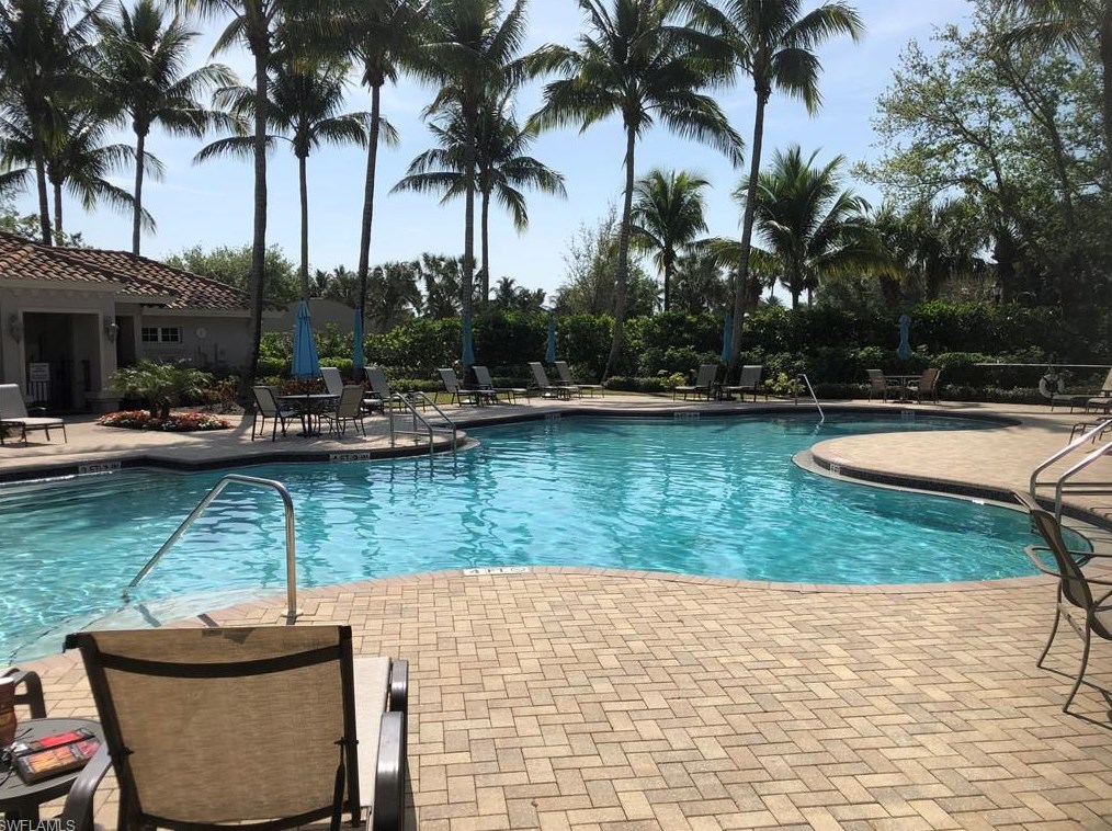3181 Aviamar Cir, Naples FL  34114-9587 exterior