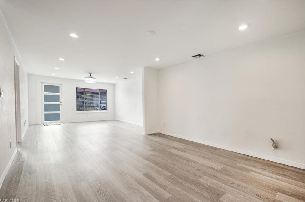 27208 Rio Vista Cir, Bonita Springs FL  34135-4729 exterior