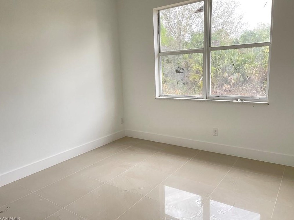 523 Harry Thayer Ave, Lehigh Acres FL  33936 exterior